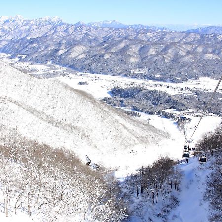 Готель Hakuba Tsugaike Sunrise Tanne Отарі Екстер'єр фото